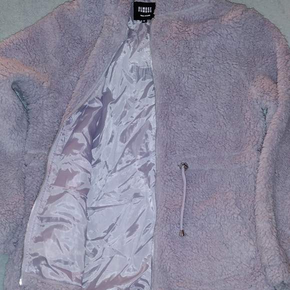Sherpa Hooded Jacket in Lavender - Picture 9 of 10